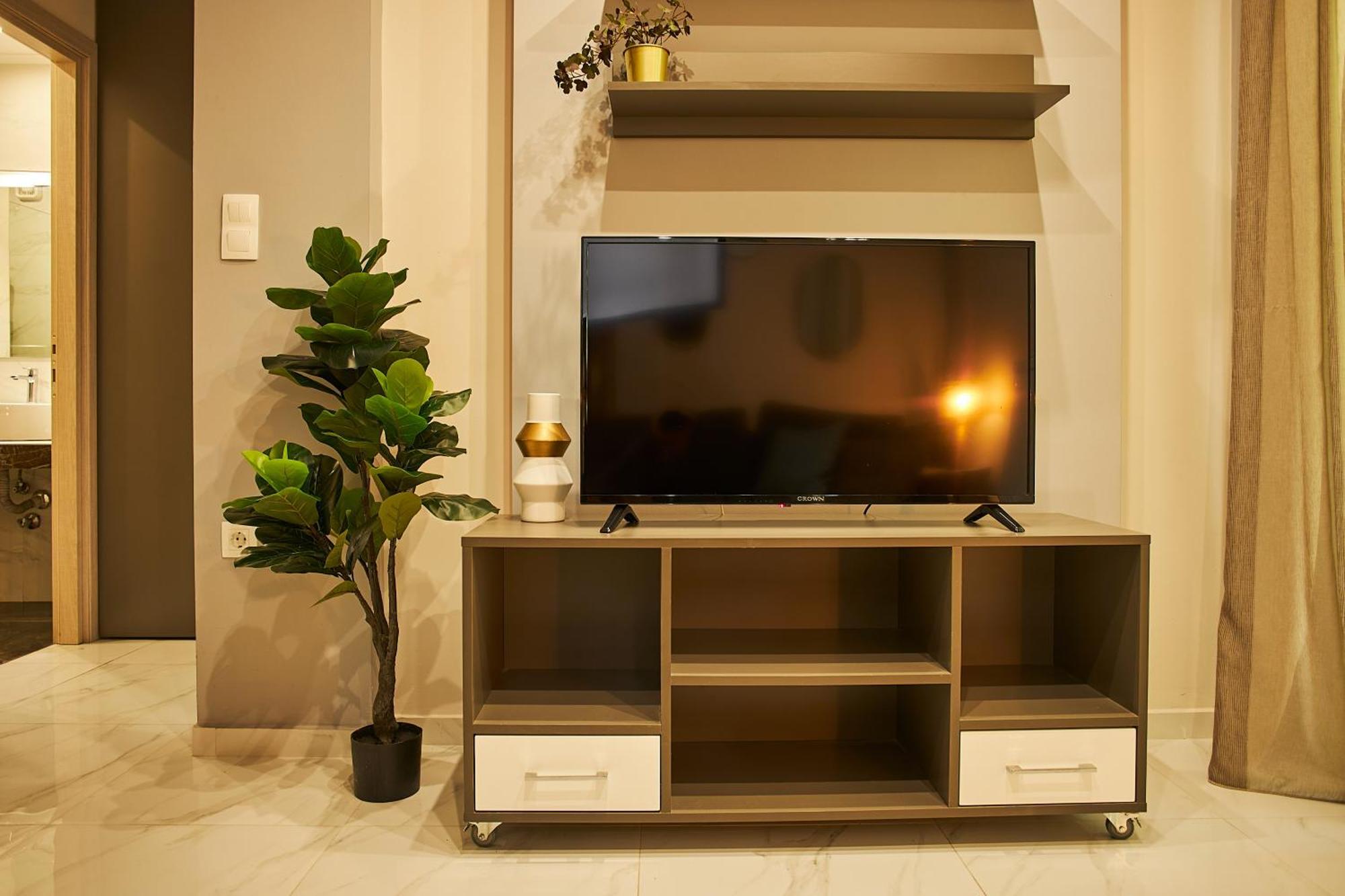 Marble Shine Apartment Near The City Center By Binobi! Tesalonika Bagian luar foto